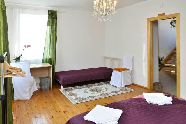Irena Family House Hotel Vilnius Room photo